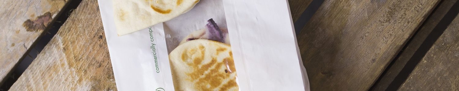 Vegware_concept_hotbagswraps_VGLW6_greenband_hot_sandwich_overhead_landscape
